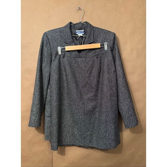 Pendleton Blazer & Skirt Suit Set - Picture 6 of 13